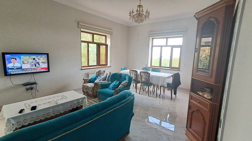 Satılır 4 otaqlı həyət evi/bağ evi 200 m² — Ev, villa, Quba (8)