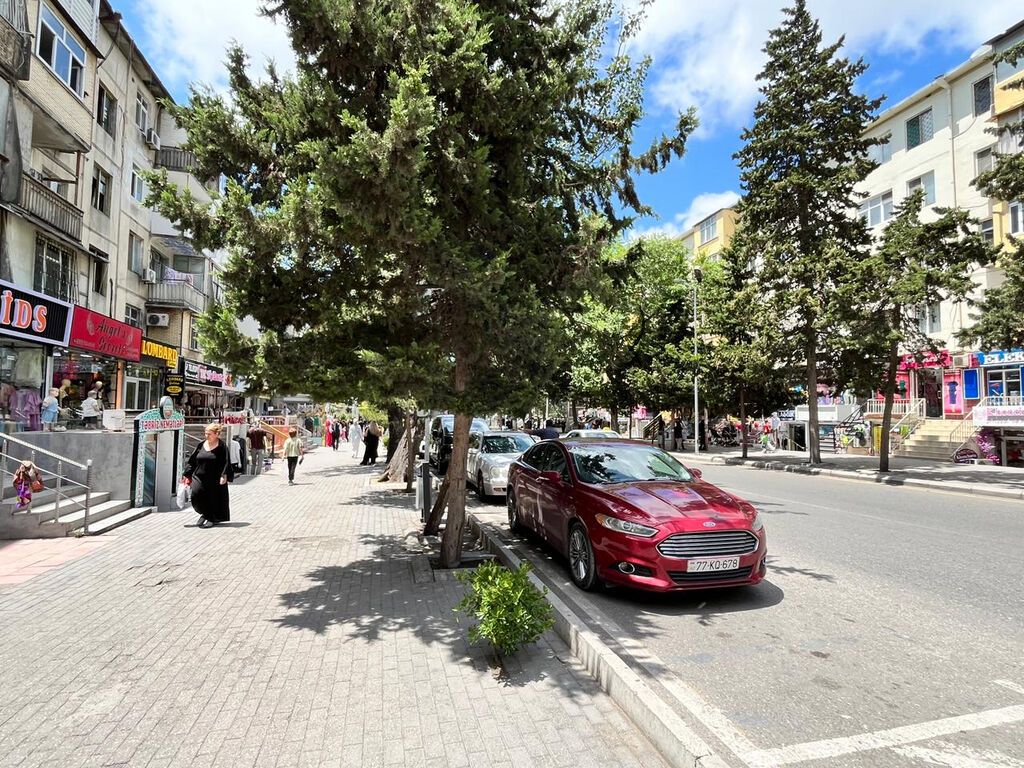 Memar əcəmi əsas yolda əcəmi mall yaxınlığı 75 kv/m obyekt — Əmlak, Bakı (8)