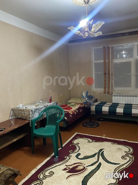 İcarəyə verilir 2 otaqlı köhnə tikili 1000 m²