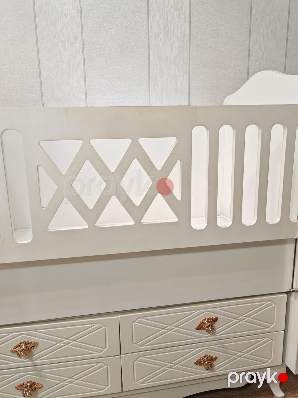 Ağ rəngli beşik-komod kombinə modeli - Material: MDF/taxta əsaslı — Bəşikləri, Qobu (2)