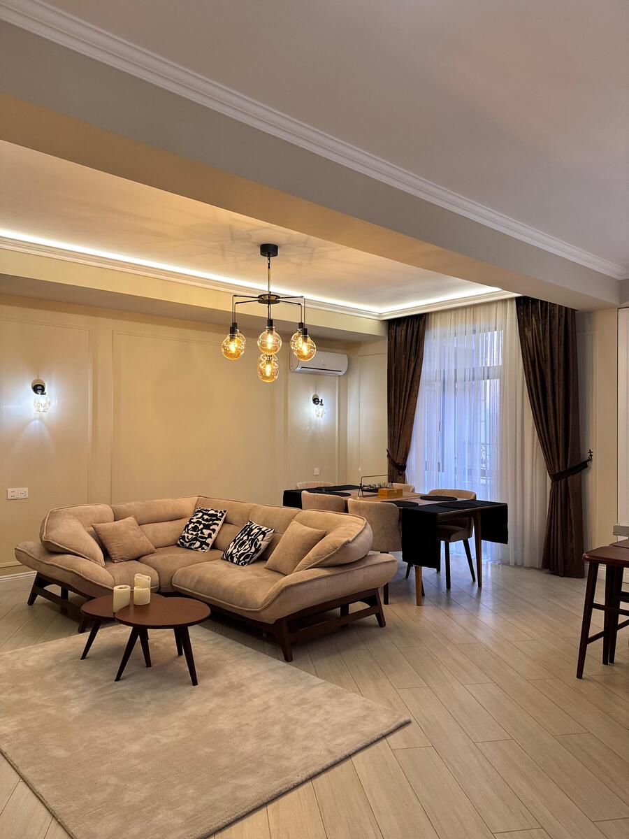 Satılır 4 otaqlı yeni tikili 175 m² — Mənzil, Bakı (2)