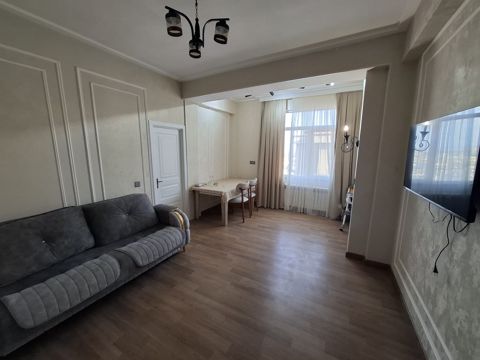 Satılır 3 otaqlı yeni tikili 84 m² — Bakı