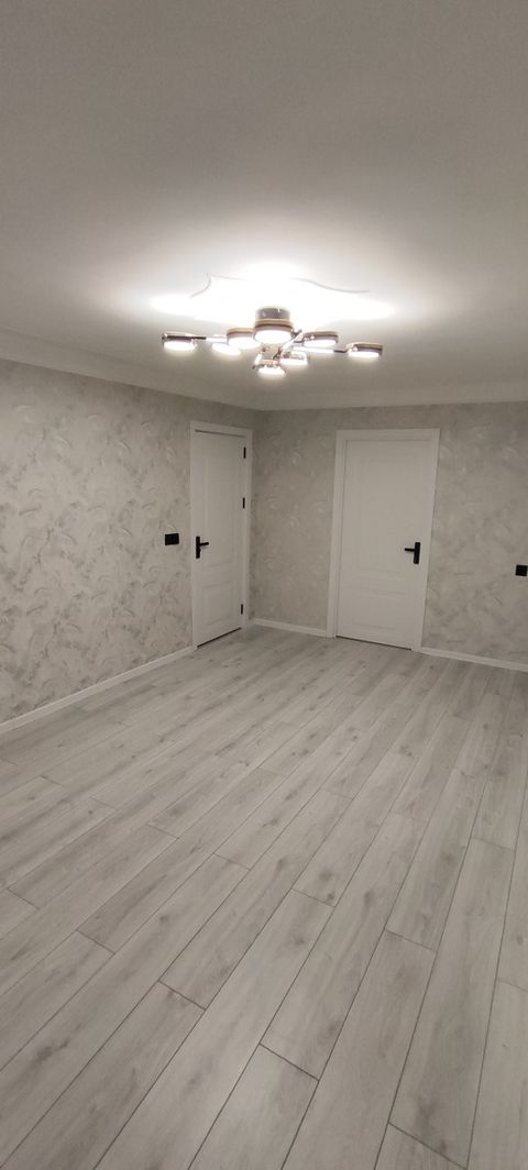 Satılır 3 otaqlı köhnə tikili 68 m² — Bakı