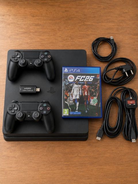 PS4 Slim 1TB komplekti satılır. Əsas xüsusiyyətlər: - PS4 Slim 1TB — Gəncə