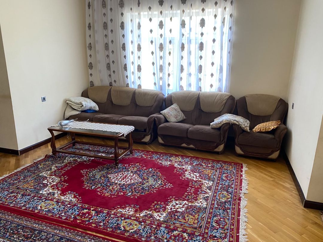 Bağ evi, Novxanı qəs — Ev, villa, Bakı (2)