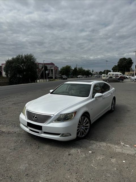 Lexus LS 460, 4.6 L, 2007 il, 128 000 km — Füzuli