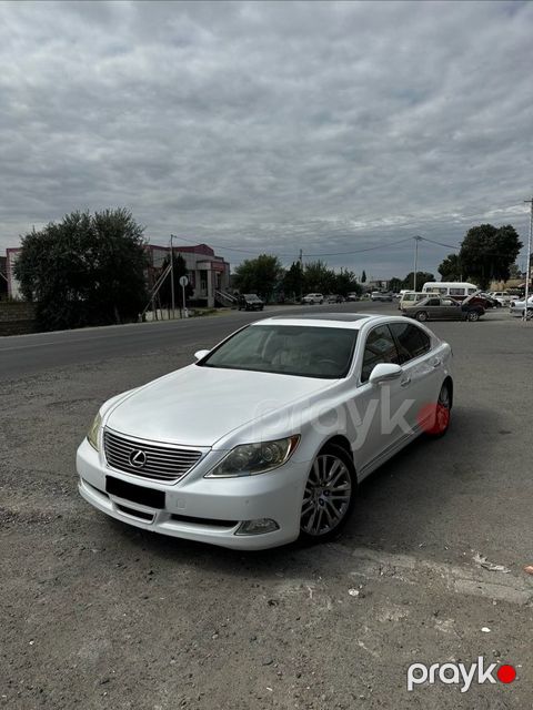 Lexus LS 460, 4.6 L, 2007 il, 128 000 km