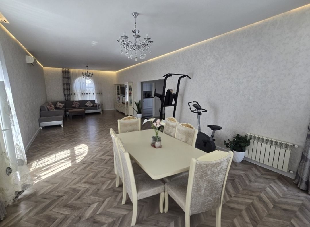 Satılır 4 otaqlı həyət evi/bağ evi 220 m² — Ev, villa, Bakı (11)
