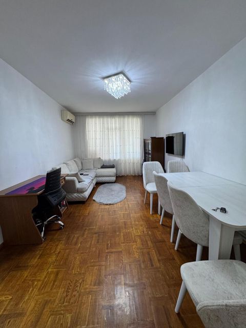 Satılır 2 otaqlı köhnə tikili 55 m² — Bakı
