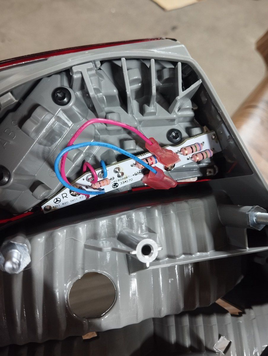 Mercedes W211 ehtiyat hissələri — Ehtiyat hissələri və aksesuarlar, Bakı (2)