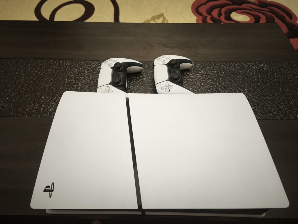 Şəxsi istifadə etdiyim PlayStation 5 Slim konsolumu satıram. Fevral — Oyun konsolları, Bakı (3)