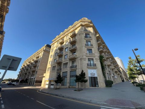 Satılır 4 otaqlı yeni tikili 160 m² — Bakı