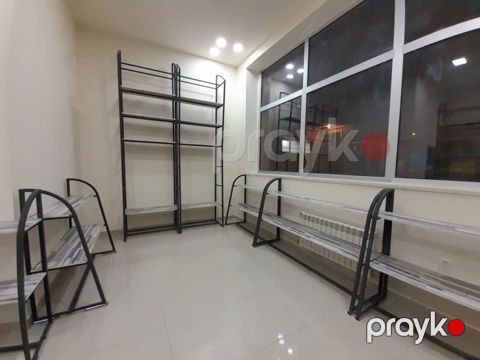 Satılır obyekt 54 m²