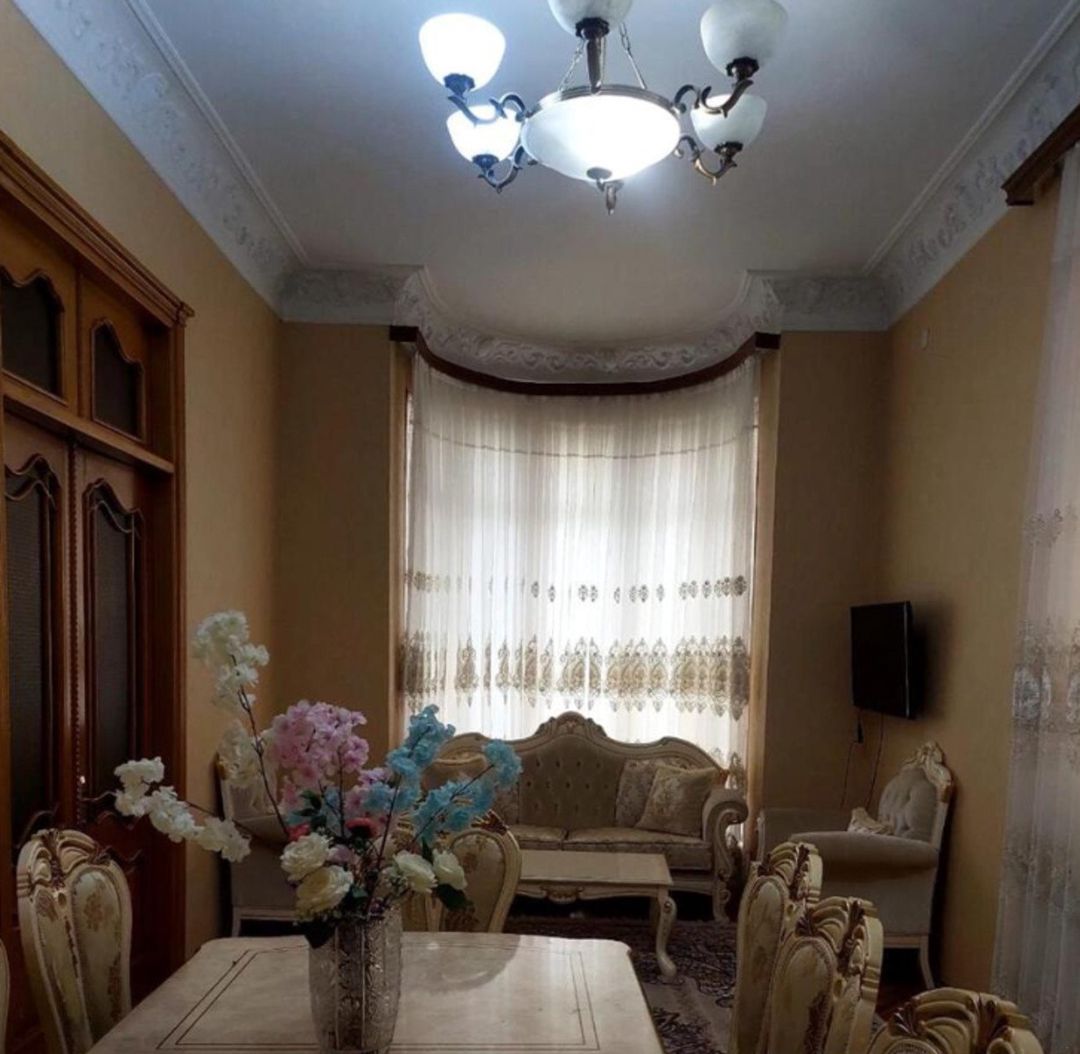 Satılır 5 otaqlı həyət evi/bağ evi 350 m² — Ev, villa, Bakı (4)