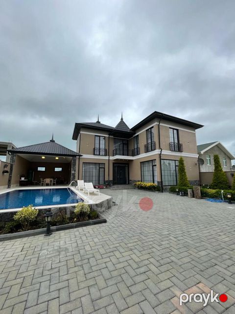 Satılır 4 otaqlı həyət evi/bağ evi 180 m²