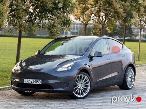 Tesla Model Y, 75 kWh, 2023 il, 34 800 km
