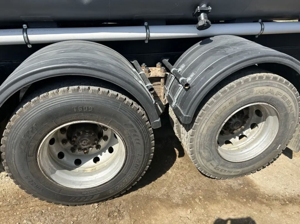 Kamaz su/yanacaq daşıyan tanker maşını - Marka/model: Kamaz 6x4 — Yük maşınları, Qobu (6)