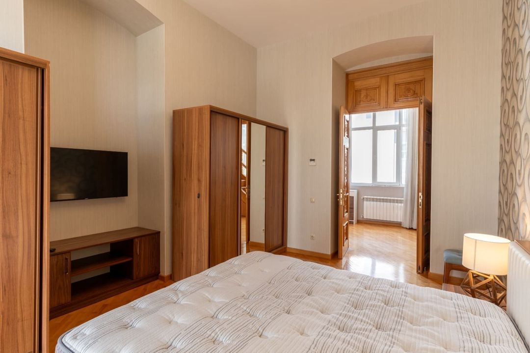 İcarəyə verilir 3 otaqlı köhnə tikili 127.1 m² — Mənzil, Bakı (4)