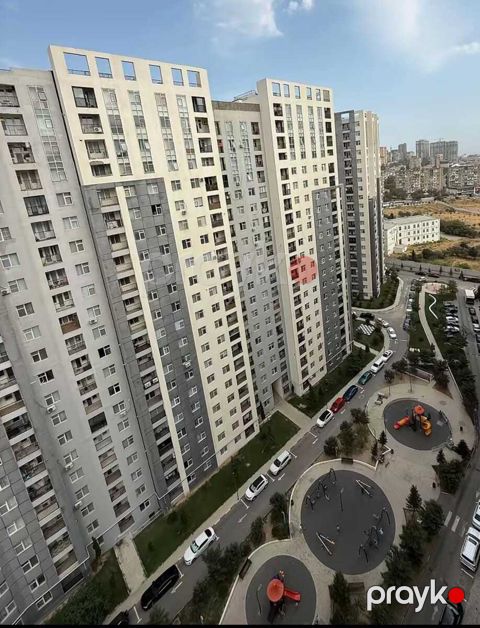 Satılır 3 otaqlı yeni tikili 110 m²