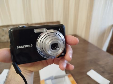 Фотоаппарат Samsung ES9 — Bakı