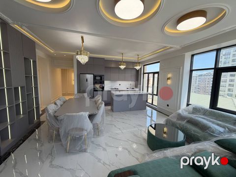 İcarəyə verilir 4 otaqlı yeni tikili 140 m²