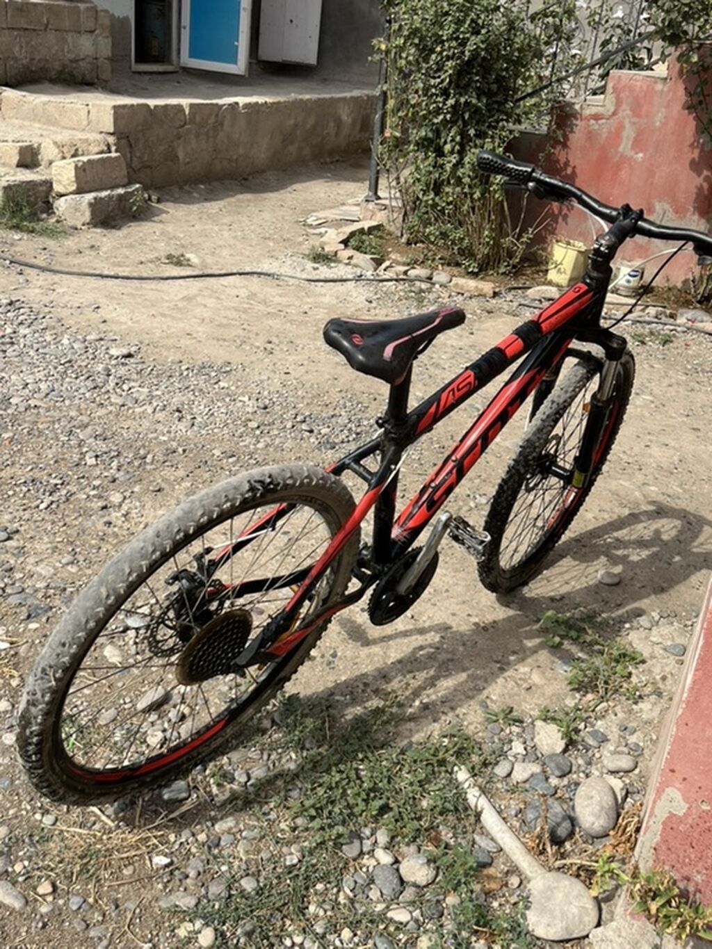 Dağ velosipedi – 26” təkər, amortizatorlu ön çəngəl - Çərçivə: yüngül — Dağ velosipedləri, Beyləqan (2)