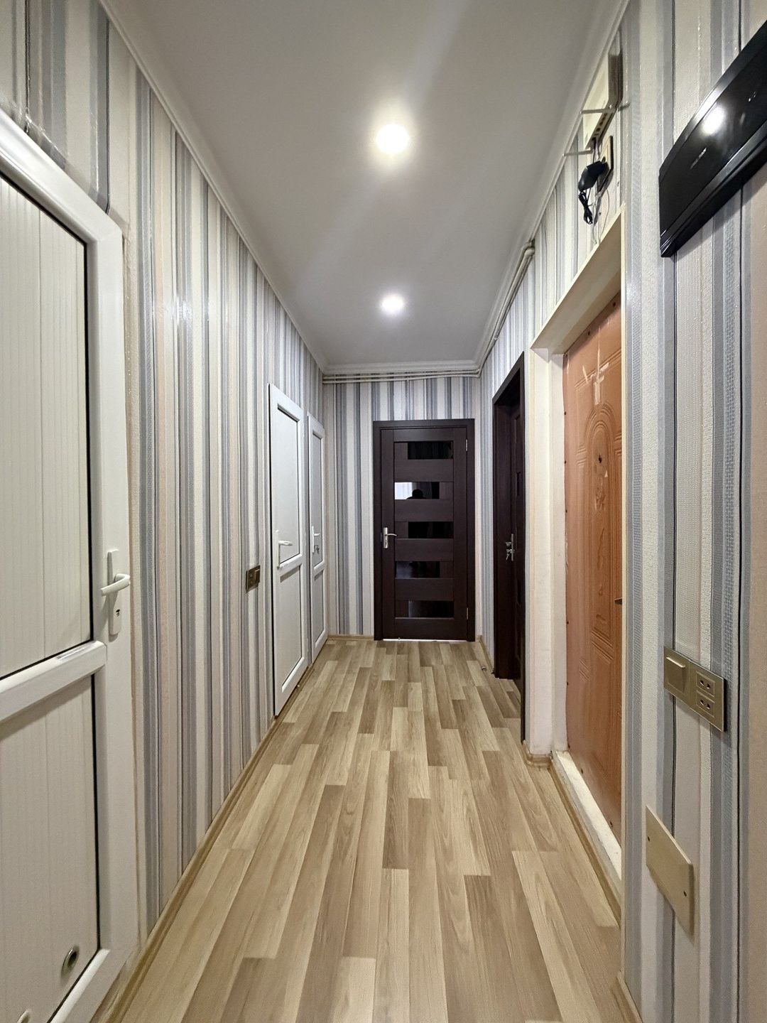 Satılır 2 otaqlı köhnə tikili 60 m² — Mənzil, Bakı (5)