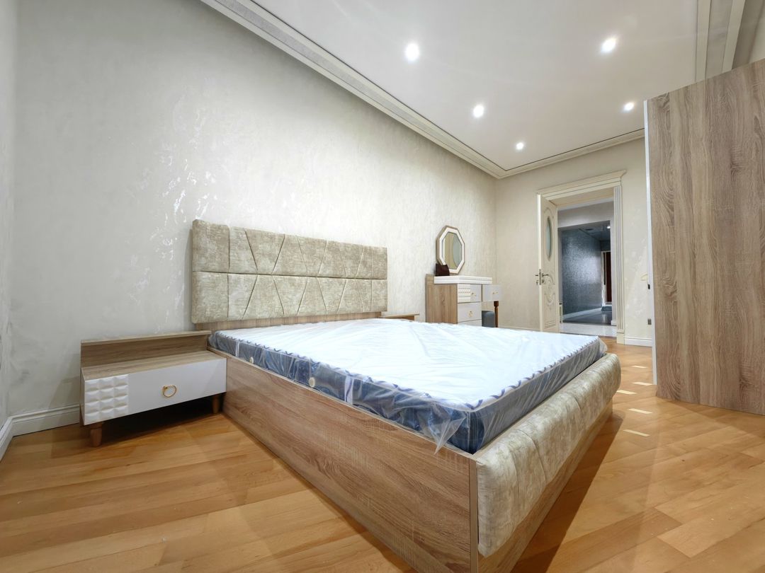İcarəyə verilir 2 otaqlı köhnə tikili 90 m² — Mənzil, Bakı (9)