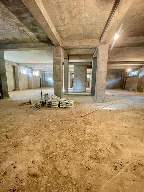 Satılır obyekt 516 m² — Bakı