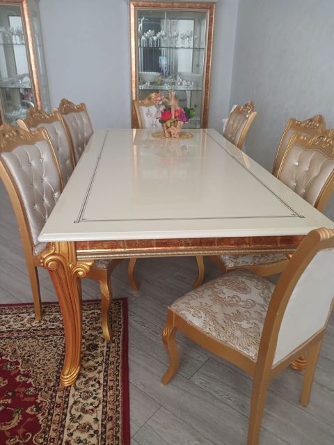 Cox baha alinib. 1100azn satilir razilasma olacaq. gorduyunuz kimi hec — Gəncə