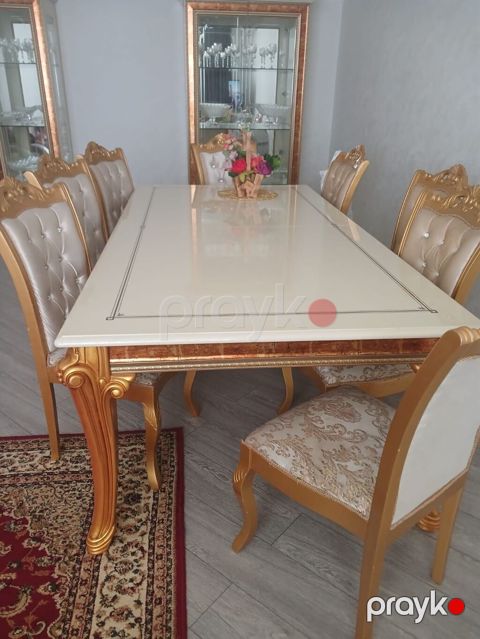 Cox baha alinib. 1100azn satilir razilasma olacaq. gorduyunuz kimi hec