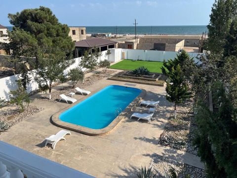 Satılır 7 otaqlı həyət evi/bağ evi 300 m² — Bakı