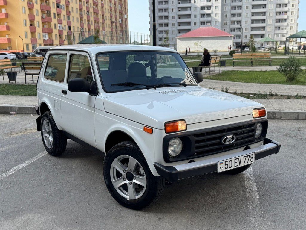 Lada (VAZ) Niva, 1.7 L, 2018 il, 63 000 km — Avtomobillər, Bakı (3)