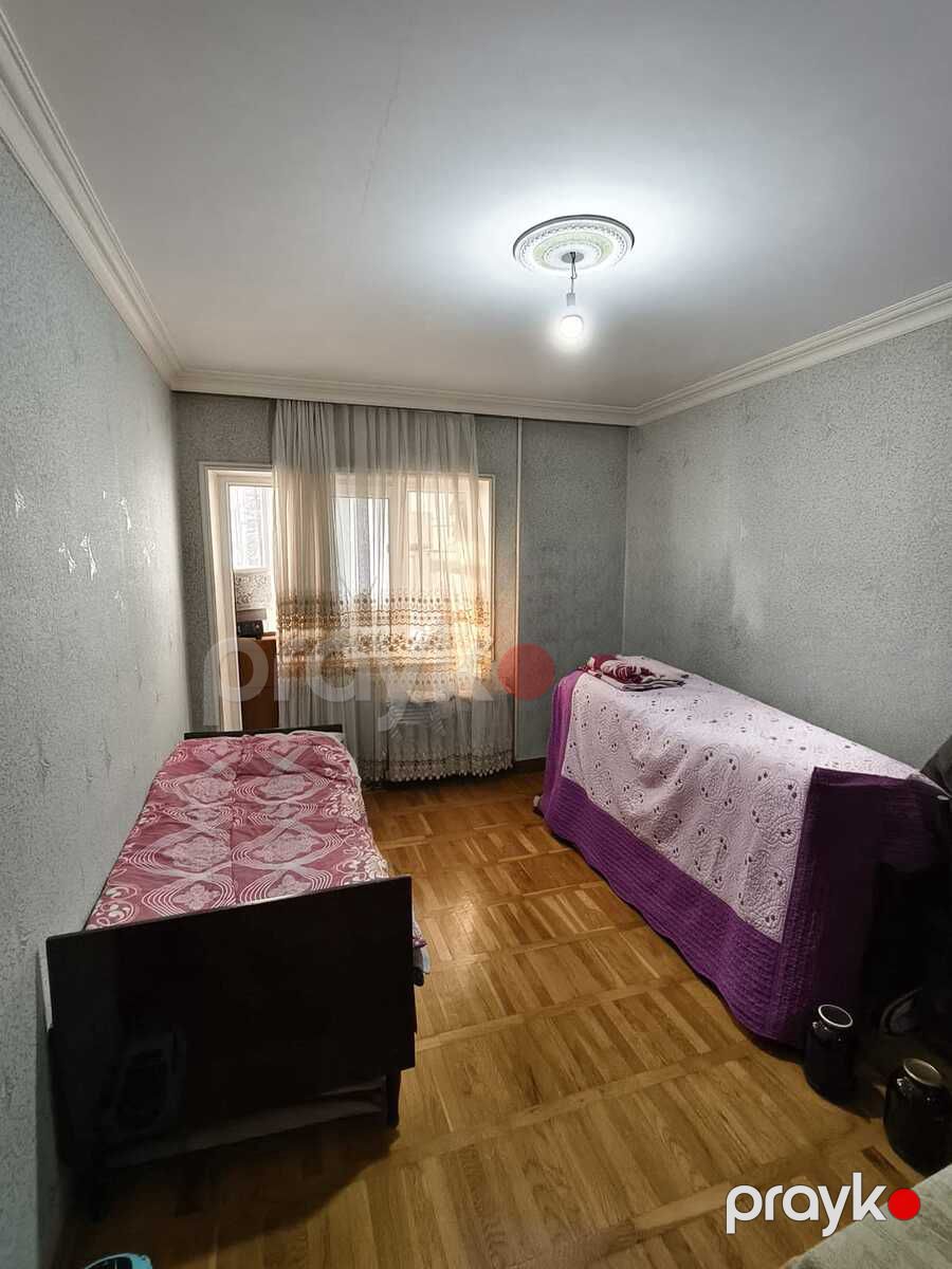 Satılır 3 otaqlı köhnə tikili 70 m² — Mənzil, Bakı (2)