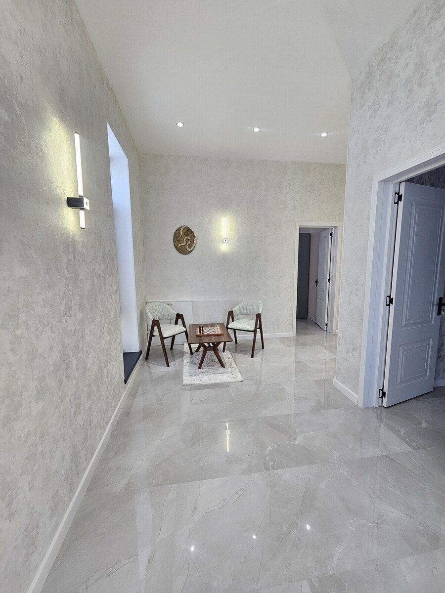 Satılır 4 otaqlı həyət evi/bağ evi 250 m² — Ev, villa, Bakı (9)
