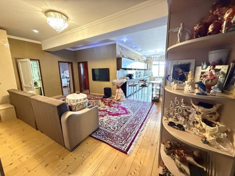 Satılır 3 otaqlı yeni tikili 115 m² — Bakı