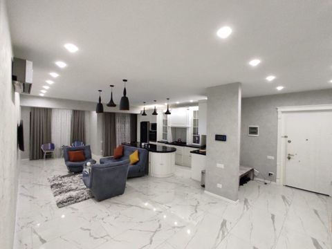 Satılır 3 otaqlı yeni tikili 141 m² — Bakı