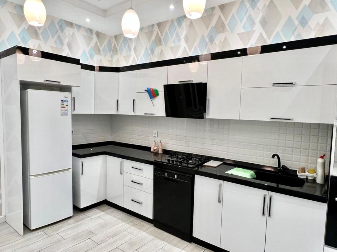 Satılır 5 otaqlı həyət evi/bağ evi 220 m² — Ev, villa, Bakı (11)