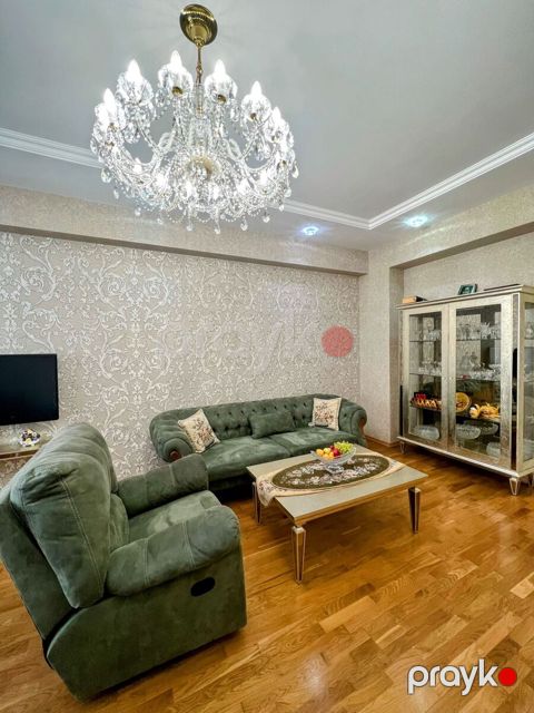 İcarəyə verilir 3 otaqlı yeni tikili 120 m²