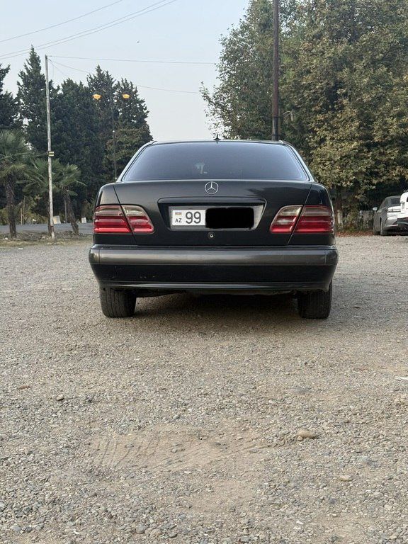 Mercedes E 220, 2.2 L, 2001 il, 794 673 km — Avtomobillər, Astara (2)