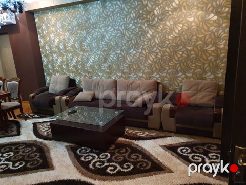 İcarəyə verilir 3 otaqlı yeni tikili 130 m²