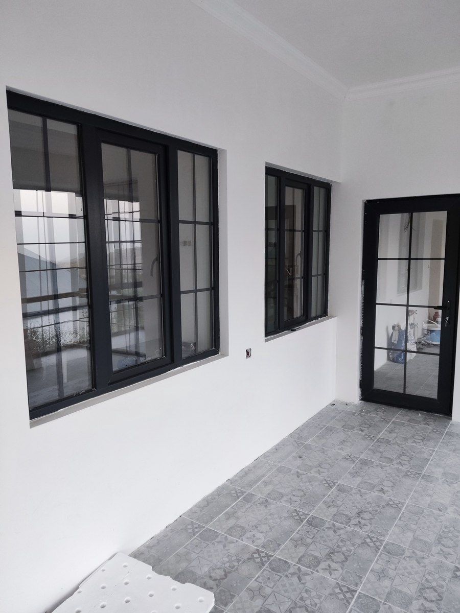 Plastik qapı və pəncərə — Təmir və inşaat, Bakı (12)