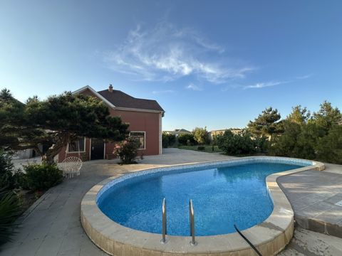 İcarəyə verilir 4 otaqlı həyət evi/bağ evi 400 m² — Bakı