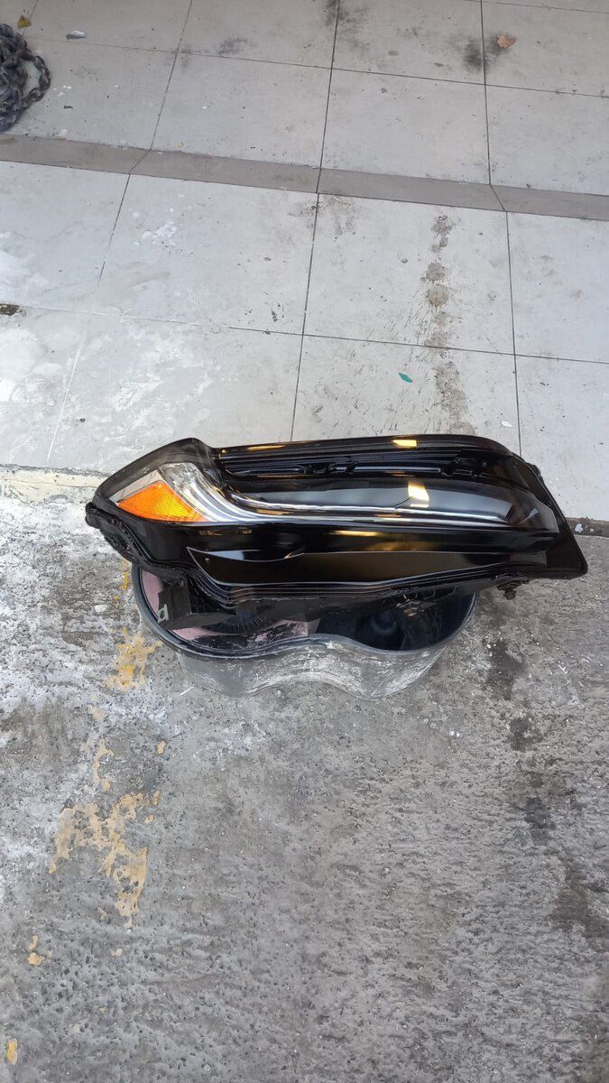 "Honda İnsight" fara şüşəsi təmiri — Xidmətlər, Bakı (5)