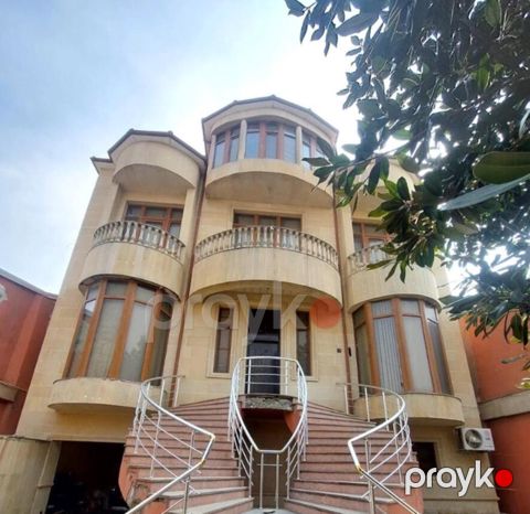Satılır 5 otaqlı həyət evi/bağ evi 350 m²