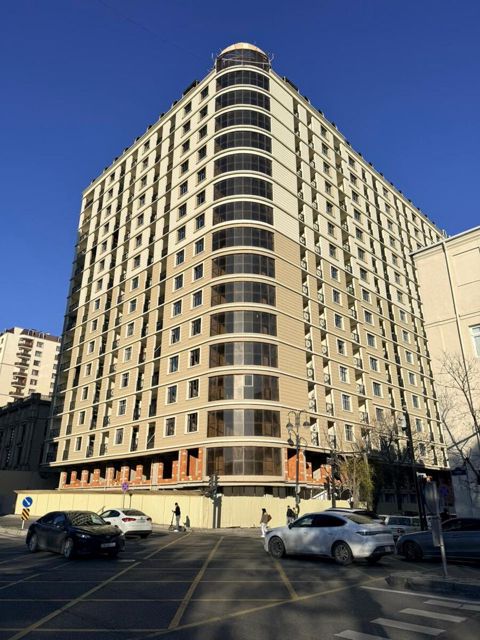 Satılır 3 otaqlı yeni tikili 134 m² — Bakı