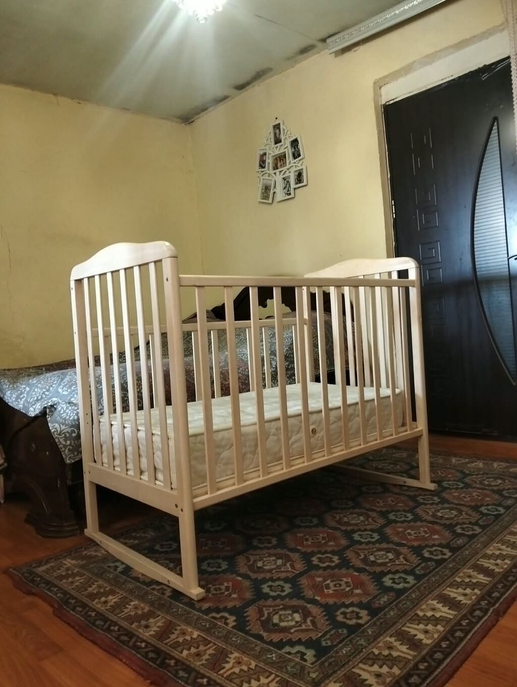 Uşaq beşiyi – taxta, klassik barmaqlı dizayn - Material: təbii ağac — Bəşikləri, Bakı