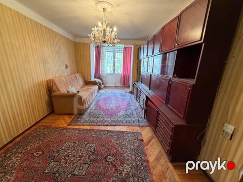 Satılır 2 otaqlı köhnə tikili 50 m²