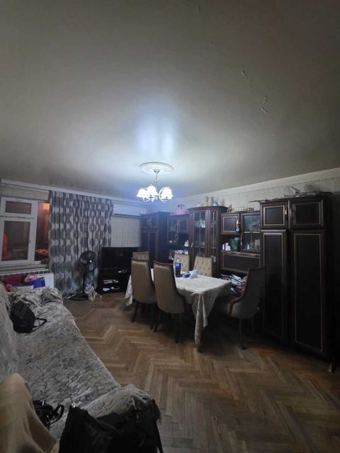 Satılır 3 otaqlı köhnə tikili 70 m² — Bakı