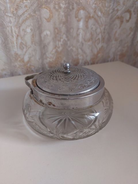 Antik Sovet qənd qabı — Bakı
